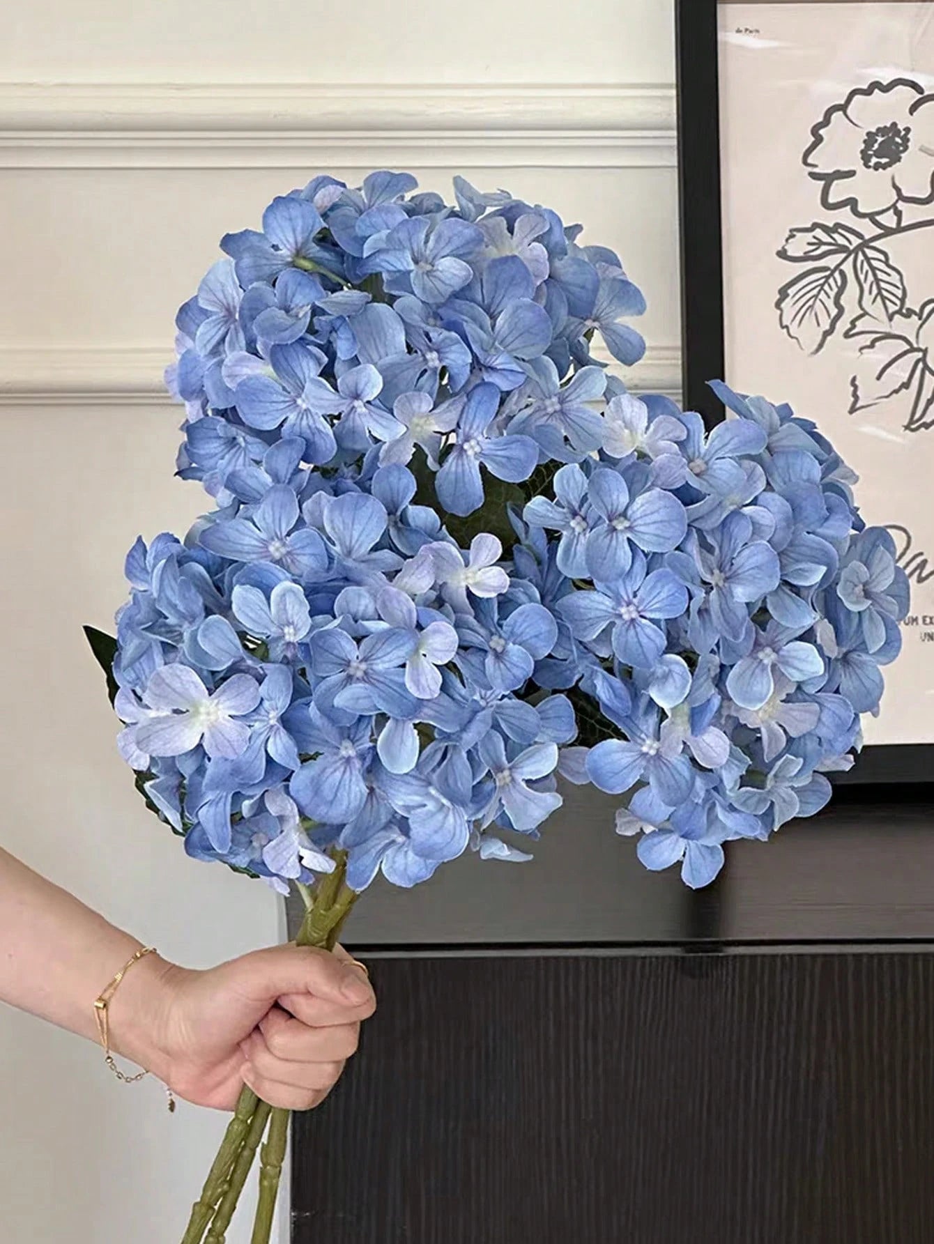 Bulk Artificial Hydrangea Stem – 19.7" Silk Hydrangea Flower with Long Stem & Leaves for Wedding, Home Décor & Photography Bulk
