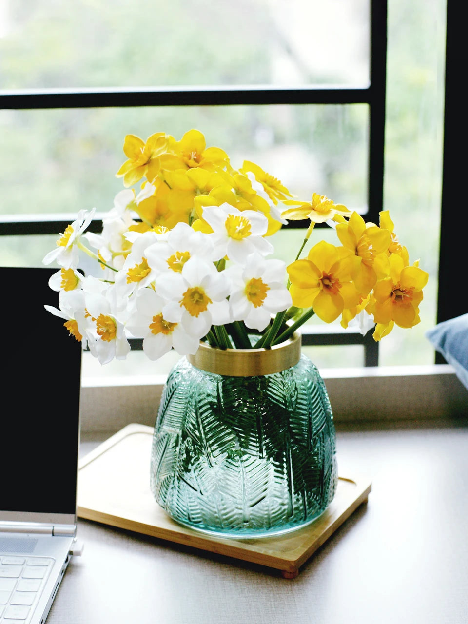 6/18PCS Realistic Faux Daffodil Flowers Bulk – Polyurethane Artificial Daffodil Bouquet
