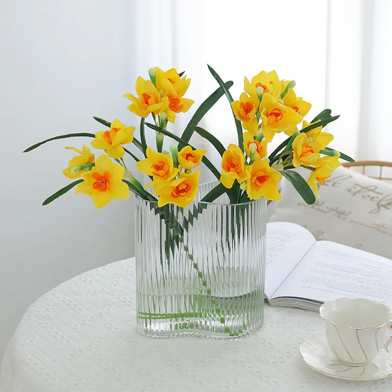 10PCS Artificial Daffodil Flowers – White & Yellow Narcissus Silk Faux Spring Flower Branches for Wedding Decor, Home Arrangement, Outdoor & Photography Props