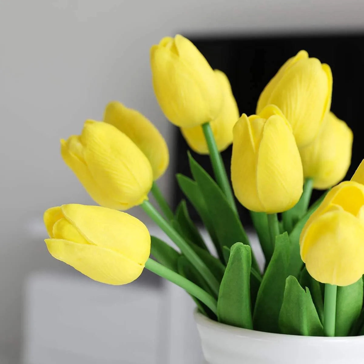 Real Touch Artificial Tulip Flowers Bulk (10/30pcs) – Premium Latex Faux Tulips